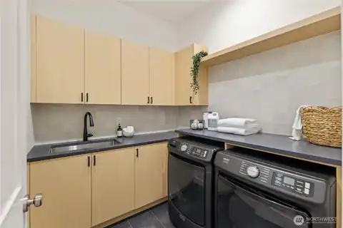 16654 NE 12th Street, Bellevue, WA, 98008 — photo 33