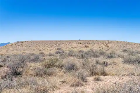 11 Avenida Vieja, Galisteo, NM 87540 — photo 17