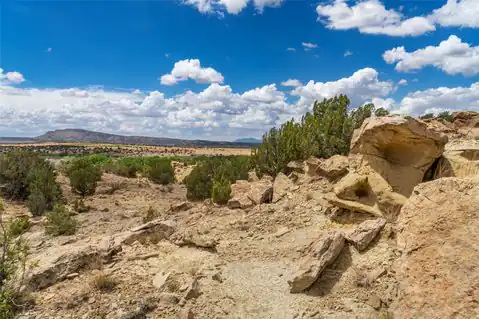 39 Camino Los Angelitos, Galisteo, NM 87541 — photo 6