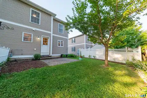 9 Englewood Avenue #C, West Hartford, CT 06110 — photo 17