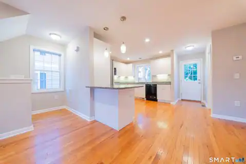 9 Englewood Avenue #C, West Hartford, CT 06110 — photo 8