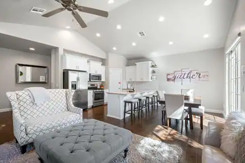 1888 E Holiday LN, Washington, UT 84780 — photo 4