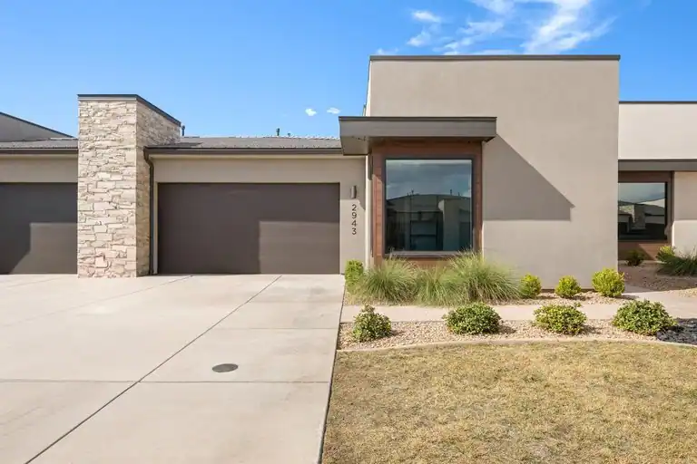 2943 E Snowberry DR, St George, UT 84790