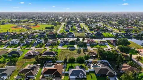 4208 SW 5th Place, Cape Coral, FL 33914 — photo 8