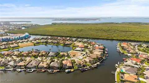 1922 Harbour Circle, Cape Coral, FL 33914 — photo 6