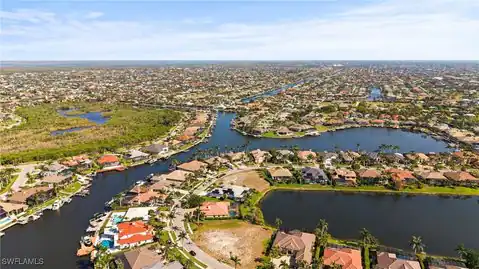 1922 Harbour Circle, Cape Coral, FL 33914 — photo 9