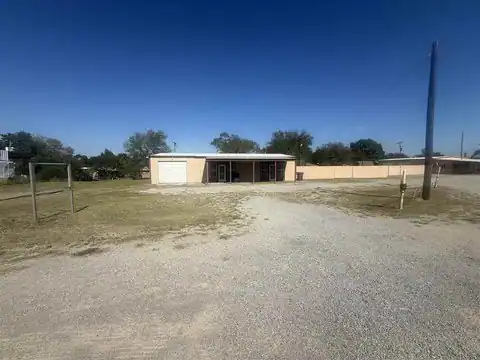 705 E Chicago Avenue, Yale, OK 74085 — photo 18
