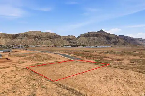2060 S 1030 W, Hurricane, UT 84737 — photo 3