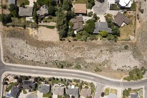 2985 E HOLLOW MILL DR S, Cottonwood Heights, UT 84121 — photo 2