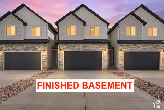 215 W 900 N, Nephi, UT 84648