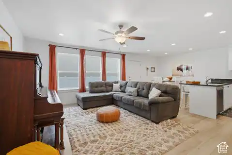 215 W 900 N, Nephi, UT 84648 — photo 2