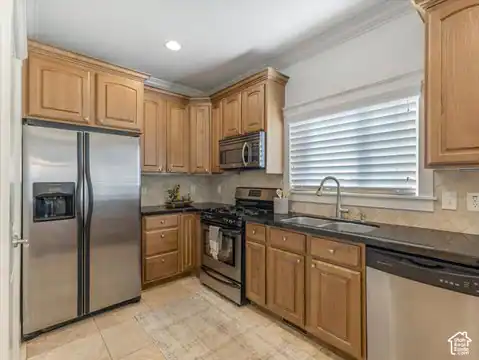 4832 S BROOKS WAY, Holladay, UT 84117 — photo 3