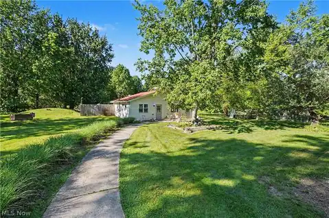4250 Herr Fieldhouse Road, Southington, OH 44470 — photo 19