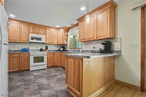 4250 Herr Fieldhouse Road, Southington, OH 44470 — photo 24