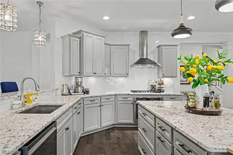 609 Burgess Circle, Aurora, OH 44202 — photo 11