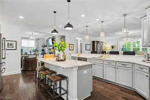 609 Burgess Circle, Aurora, OH 44202 — photo 9