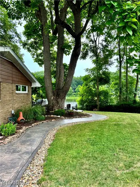 4184 Hunsicker Drive, Akron, OH 44319 — photo 38
