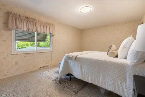 19281 Idlewood Trail, Strongsville, OH 44149 — photo 18