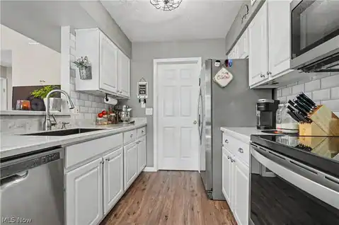 4080 Falconswalk Court, Stow, OH 44224 — photo 11