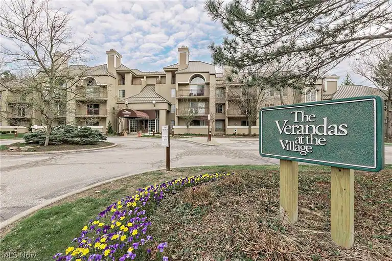 26101 Village Lane #107, Beachwood, OH 44122