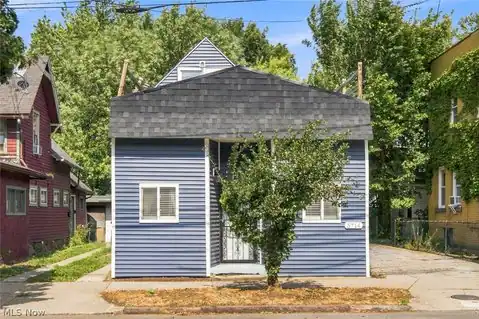 5714 Bridge Avenue, Cleveland, OH 44102 — photo 4
