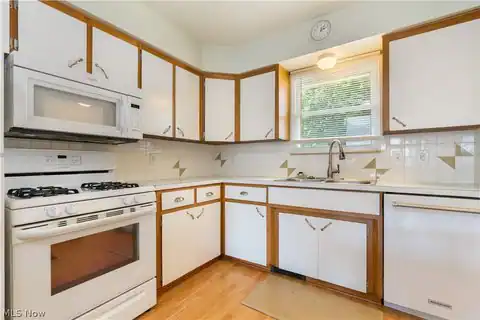 119-121 Swartz Road, Akron, OH 44319 — photo 7