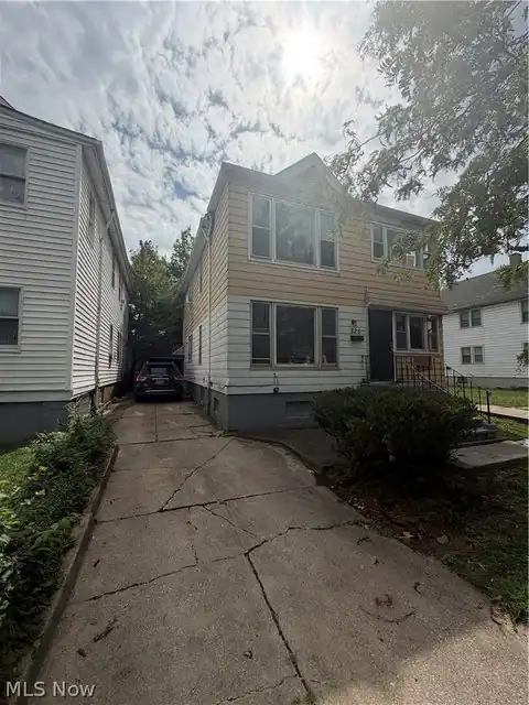 826 Wayside Road, Cleveland, OH 44110 — photo 3