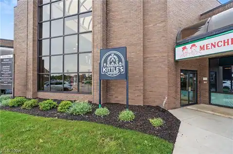 3700 Massillon, Uniontown, OH 44685 — photo 2