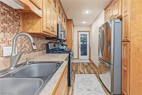 1284 Canyon View Road, Sagamore Hills, OH 44067 — photo 14