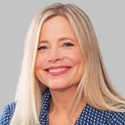 Vicki Lee