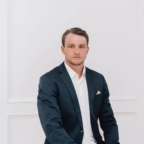 Dean Hurley