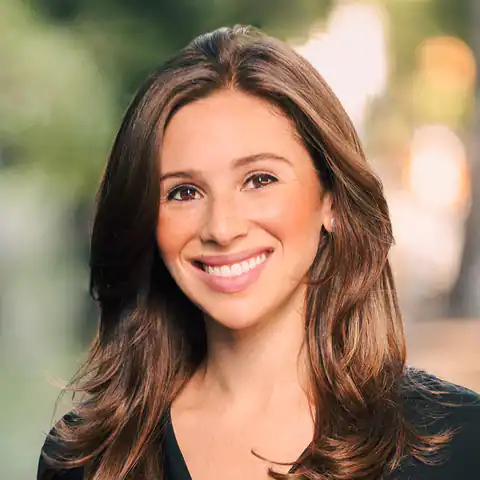 Alexa Roth