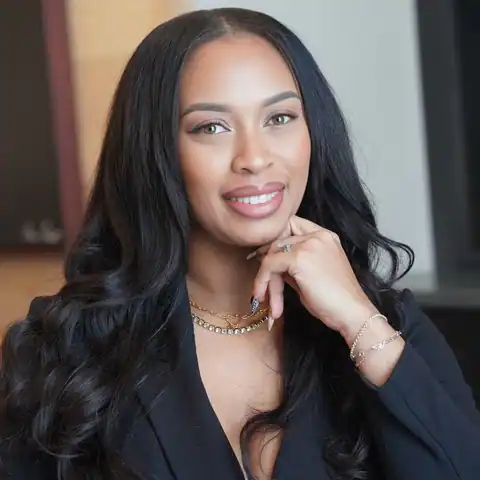 Shanee' Travis