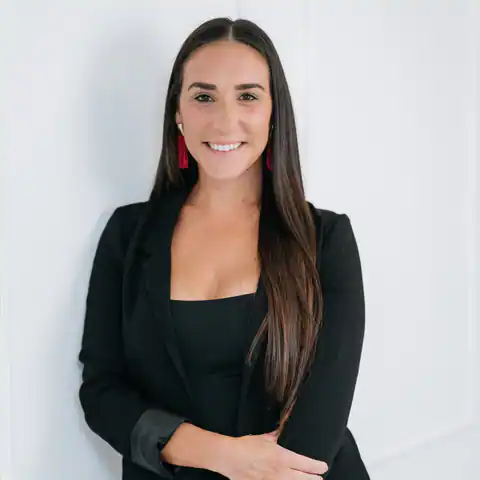 Marisa Falk